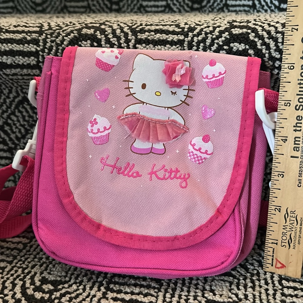 Hello Kitty Kids Purses - Picture 7 of 11